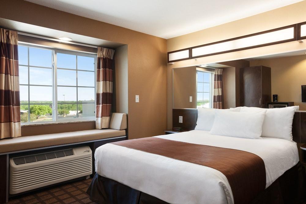 Quality Inn & Suites Kenedy - Karnes City Екстер'єр фото