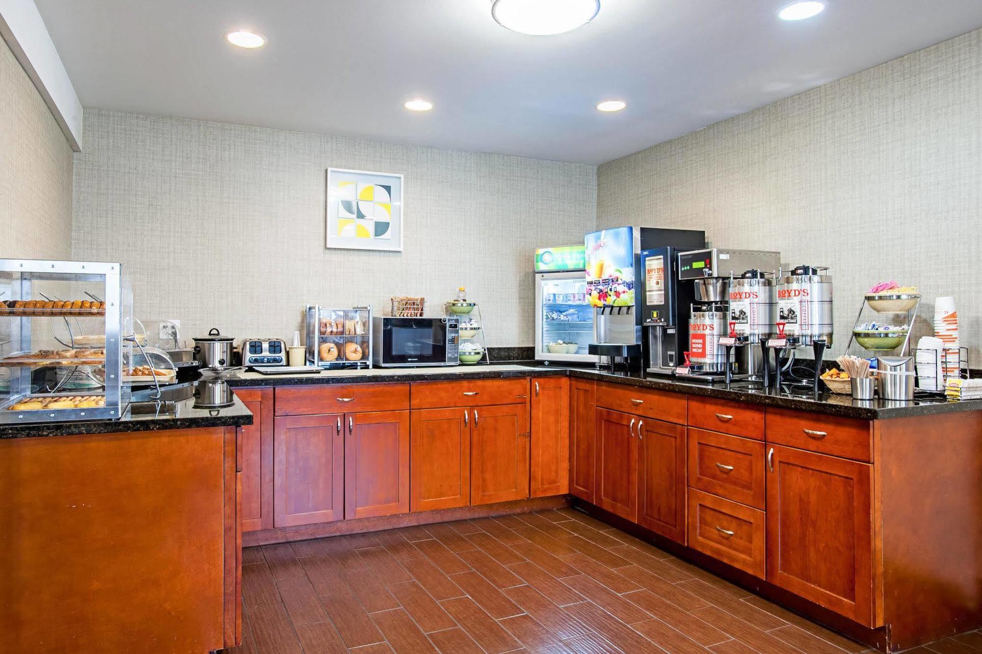 Quality Inn & Suites Kenedy - Karnes City Екстер'єр фото