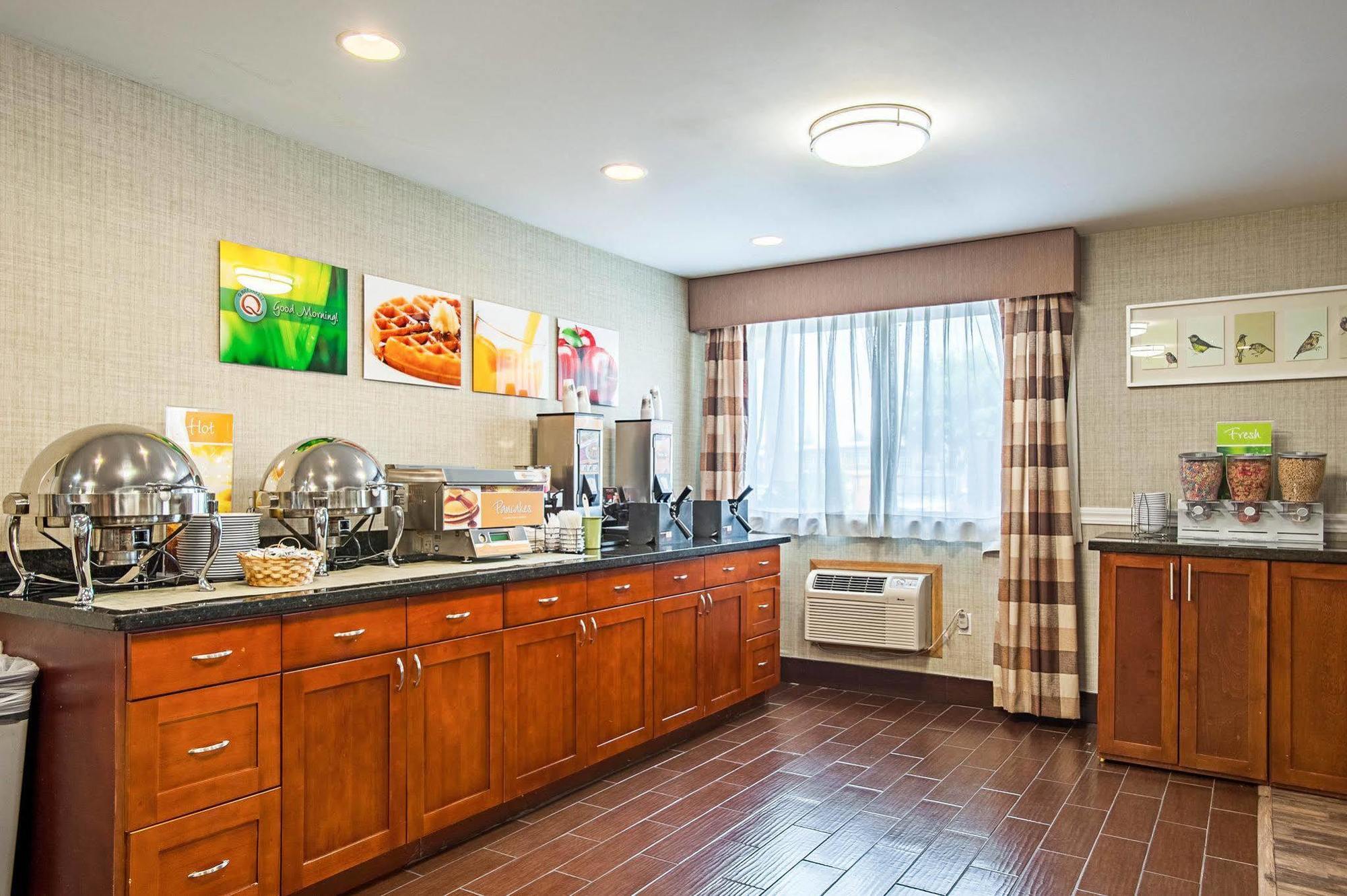 Quality Inn & Suites Kenedy - Karnes City Екстер'єр фото