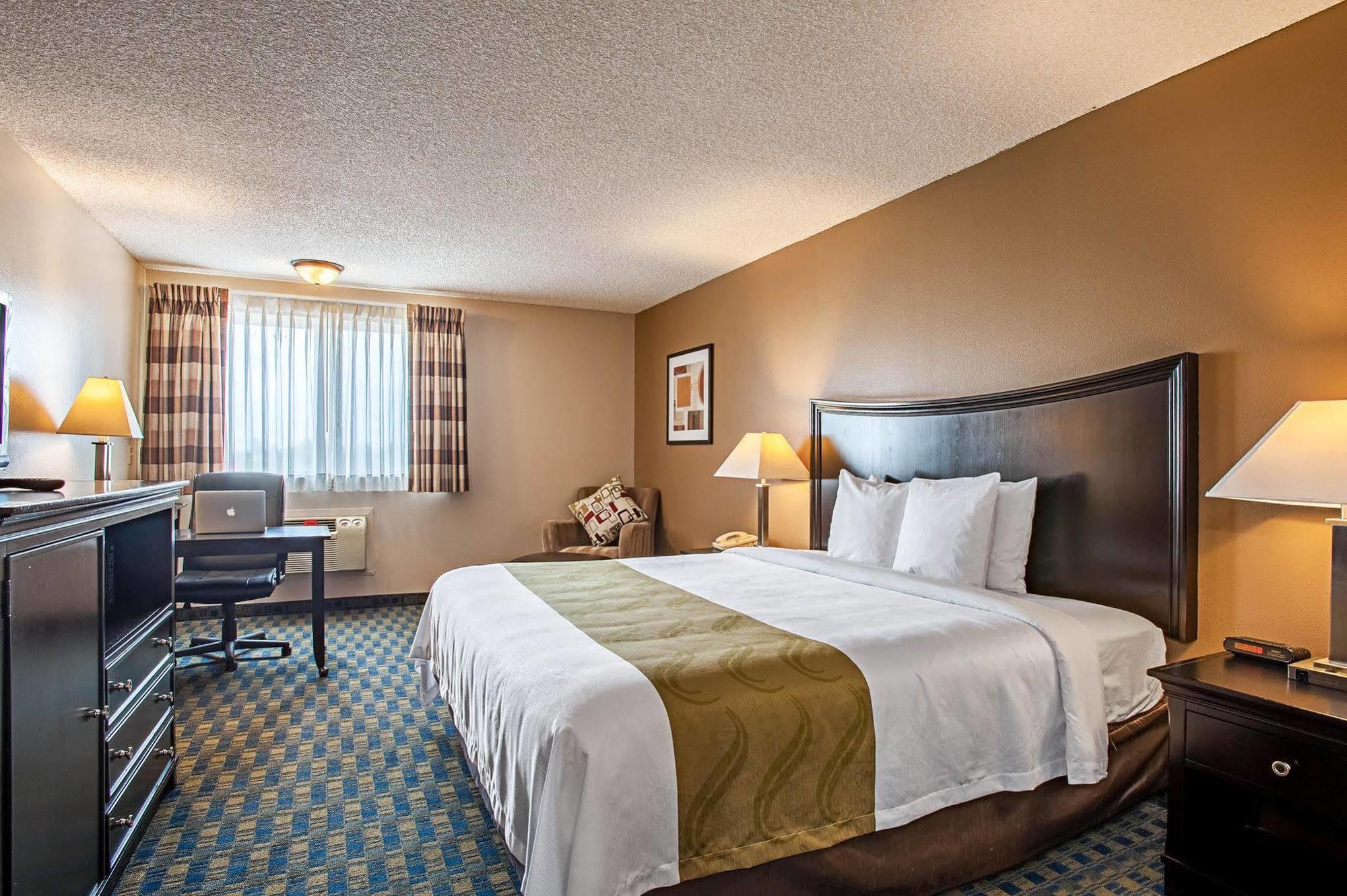 Quality Inn & Suites Kenedy - Karnes City Екстер'єр фото